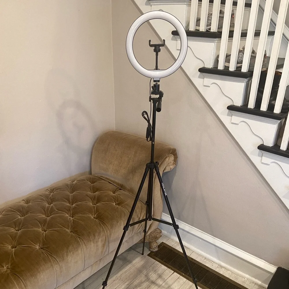 Black Tripod with Remote Control quick assemble - Picture 8 of 8